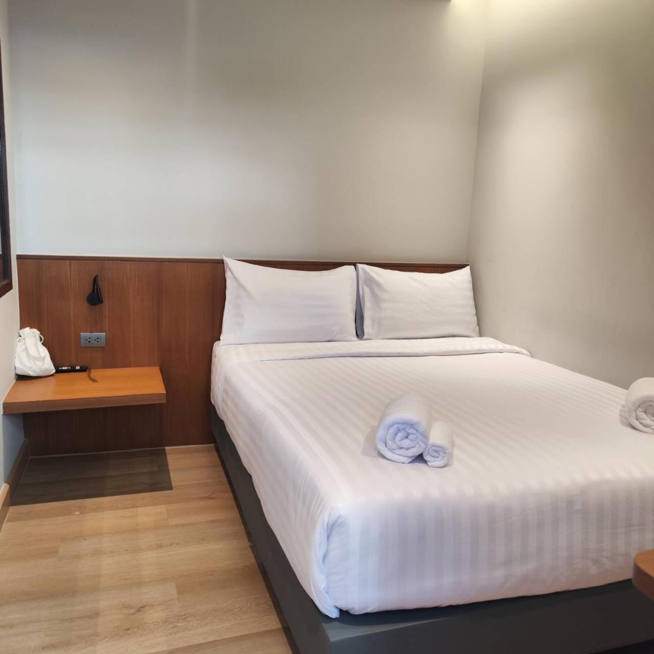 Rooms At Number60 Khaosan Bangkok Kültér fotó